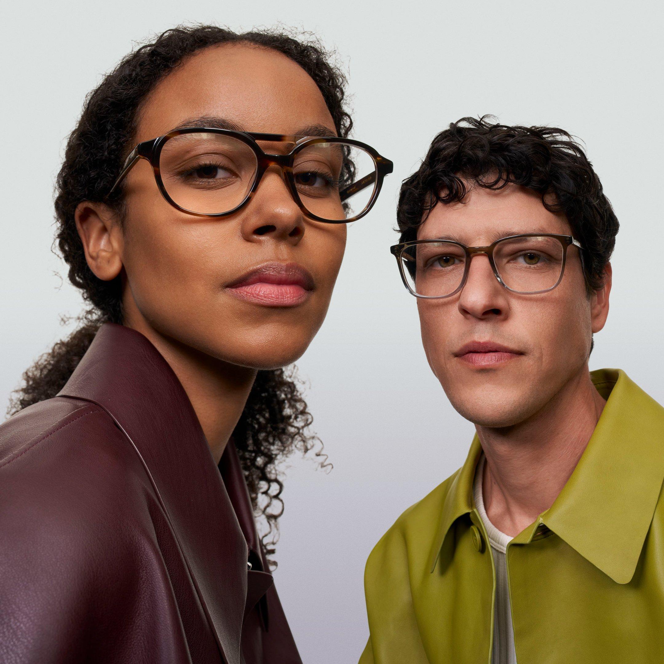 Female and Male Models with Opticals Mobile