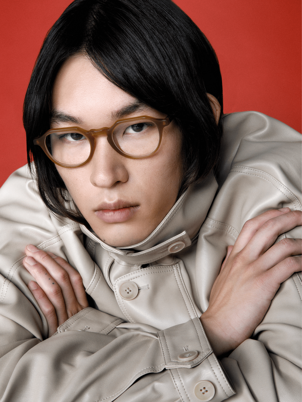 Model wearing opticals - rumi in miso colour