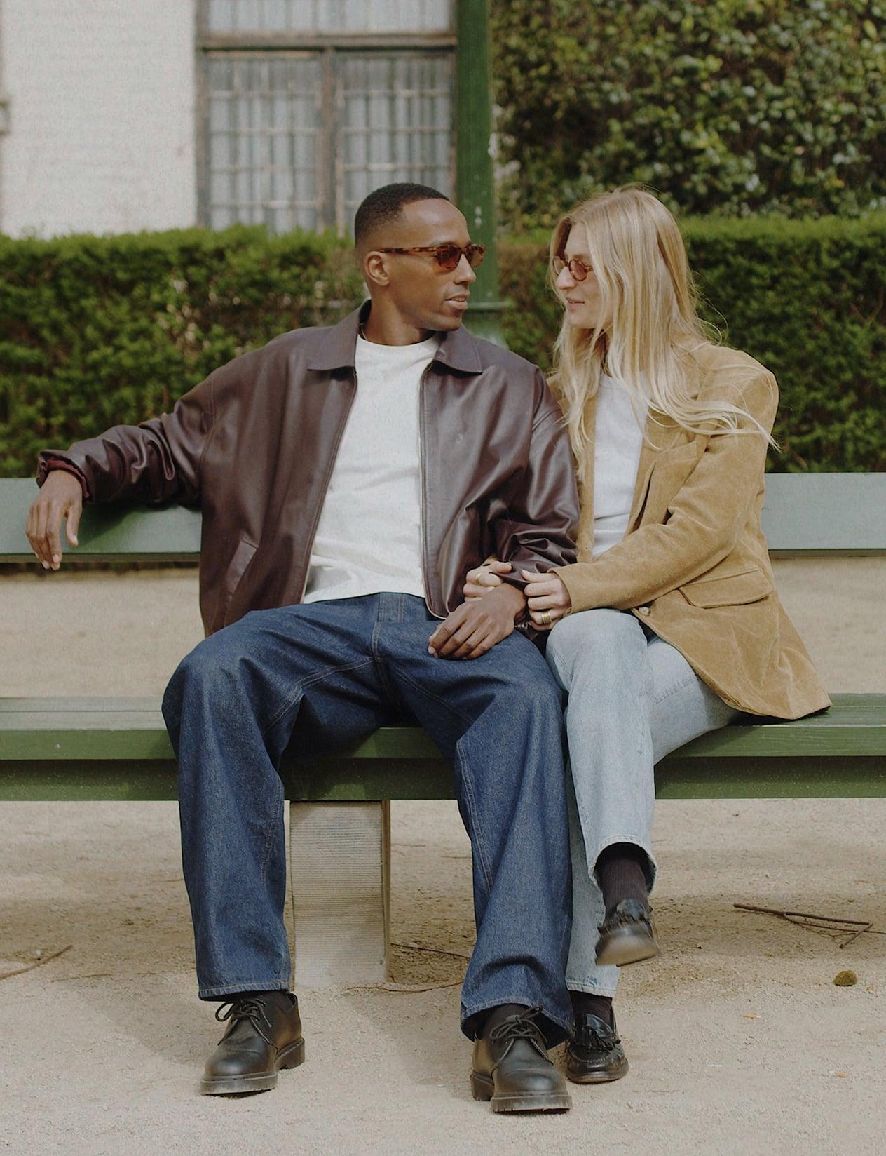 Tinted lens couple