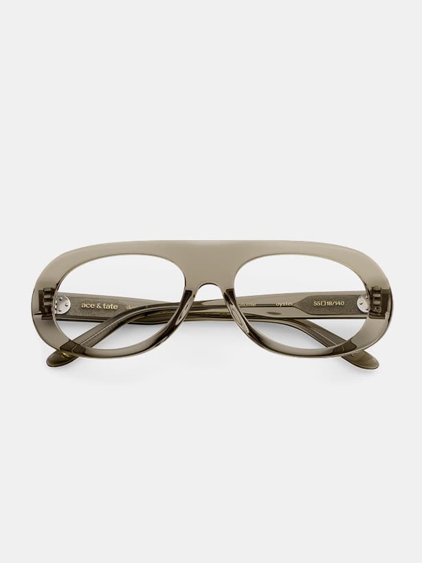 Salome in Oyster
