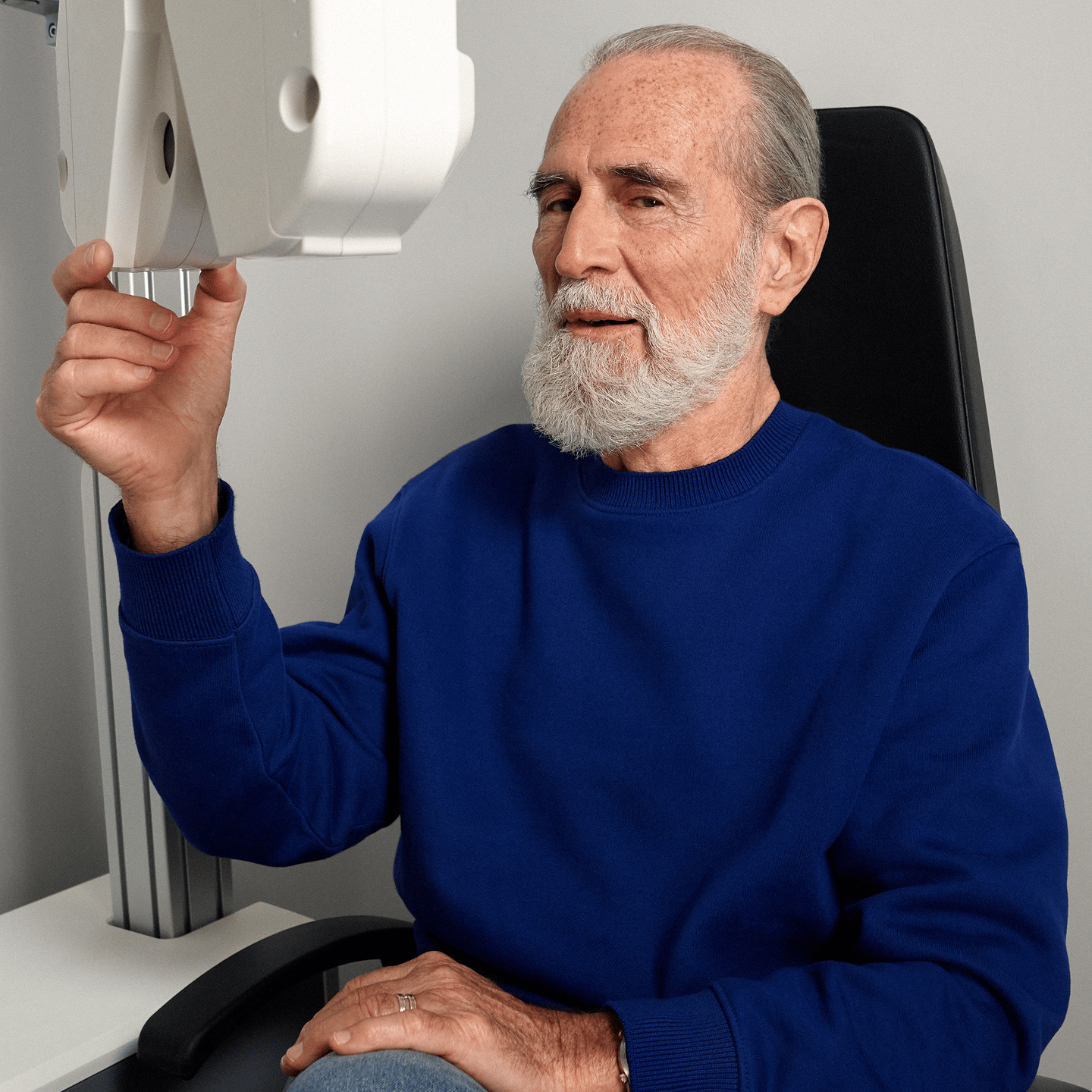 do you need reading glasses-desktop-1